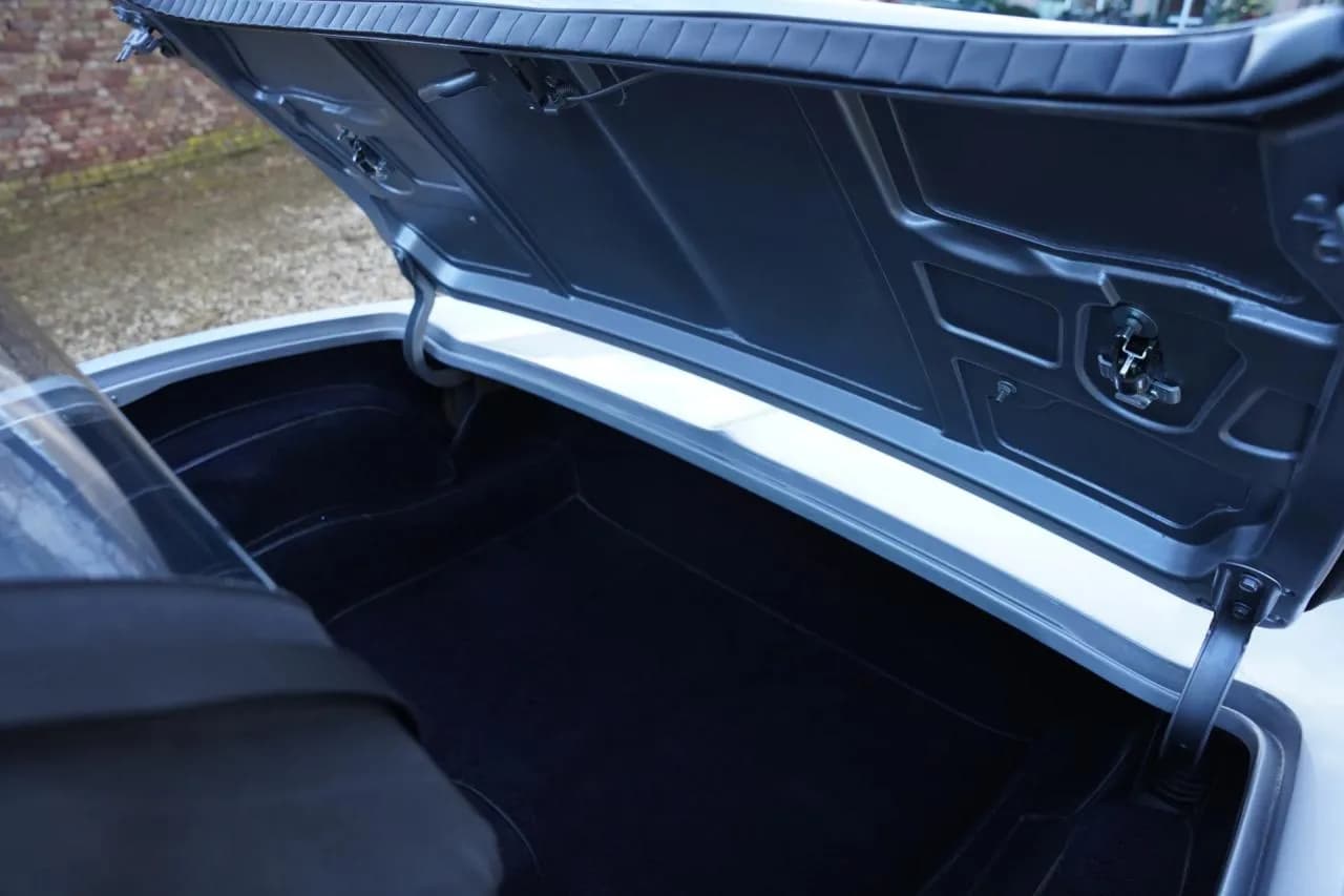 1964 Chevrolet Corvette C2 Sting Ray Convertible &ldquo;Black plate Corvette&rdquo; - Thumbnail 8