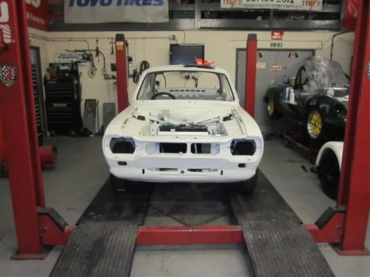 2026 Ford Escort - Thumbnail 2