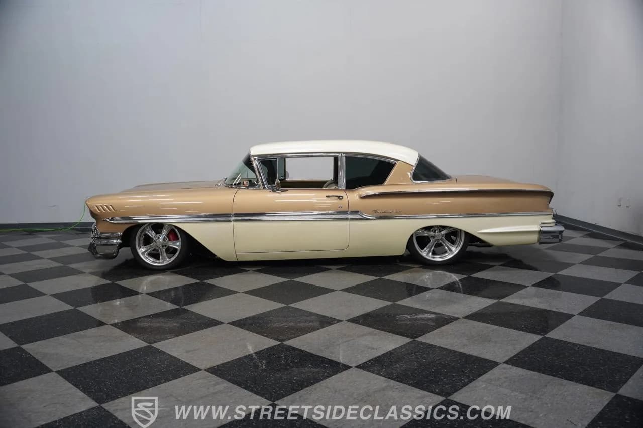 1958 Chevrolet Biscayne - Thumbnail 8