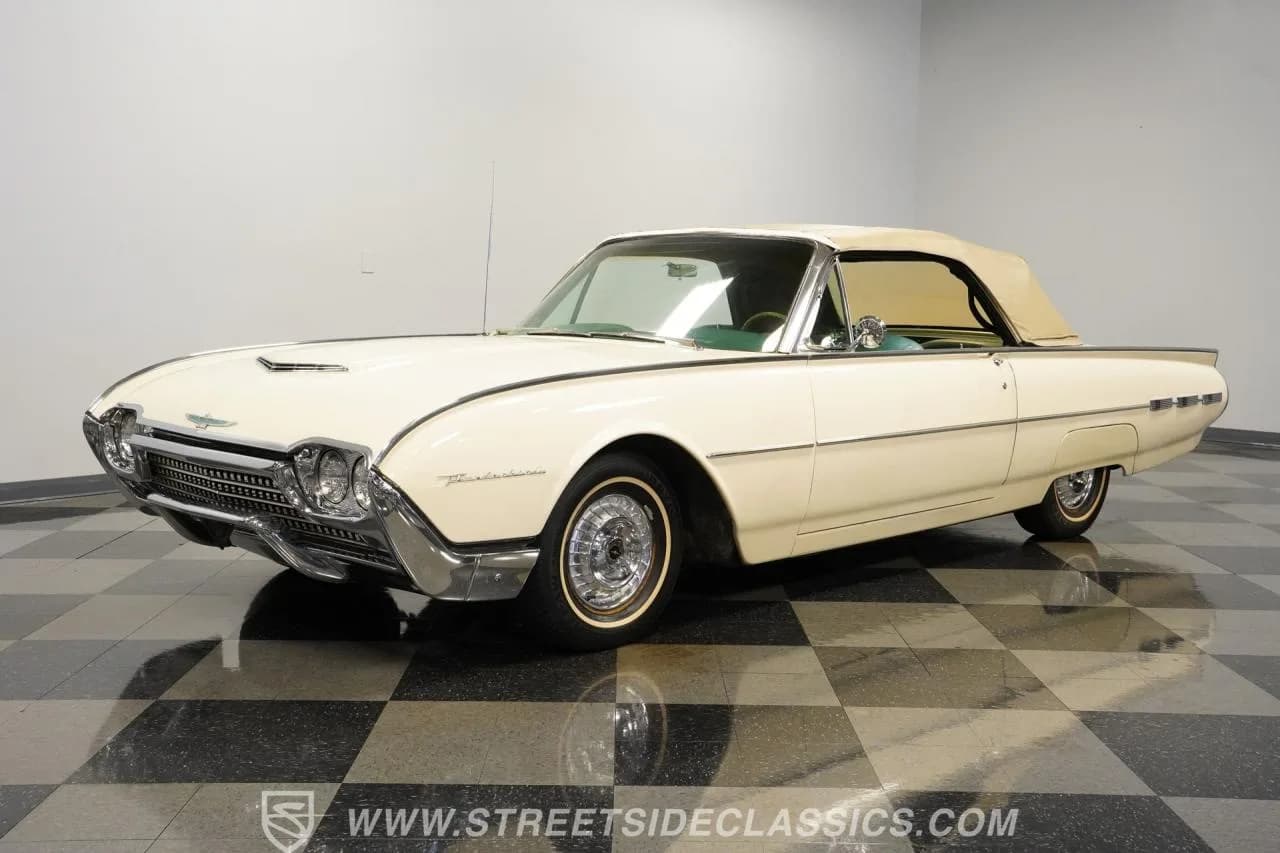 1962 Ford Thunderbird Convertible - Thumbnail 6