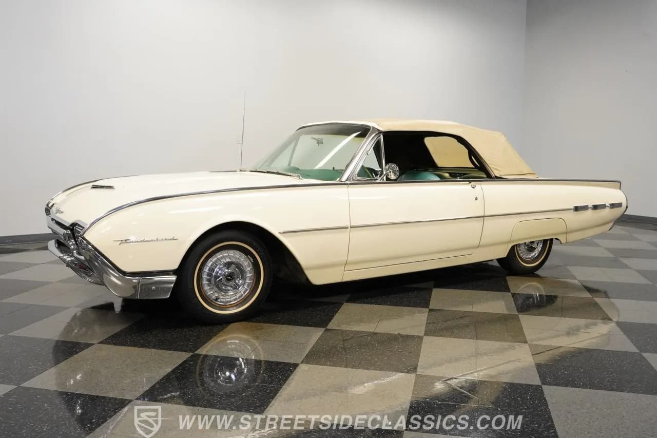 1962 Ford Thunderbird Convertible - Thumbnail 7