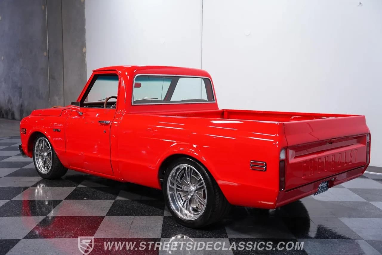 1971 Chevrolet C10 LS3 Restomod - Thumbnail 7
