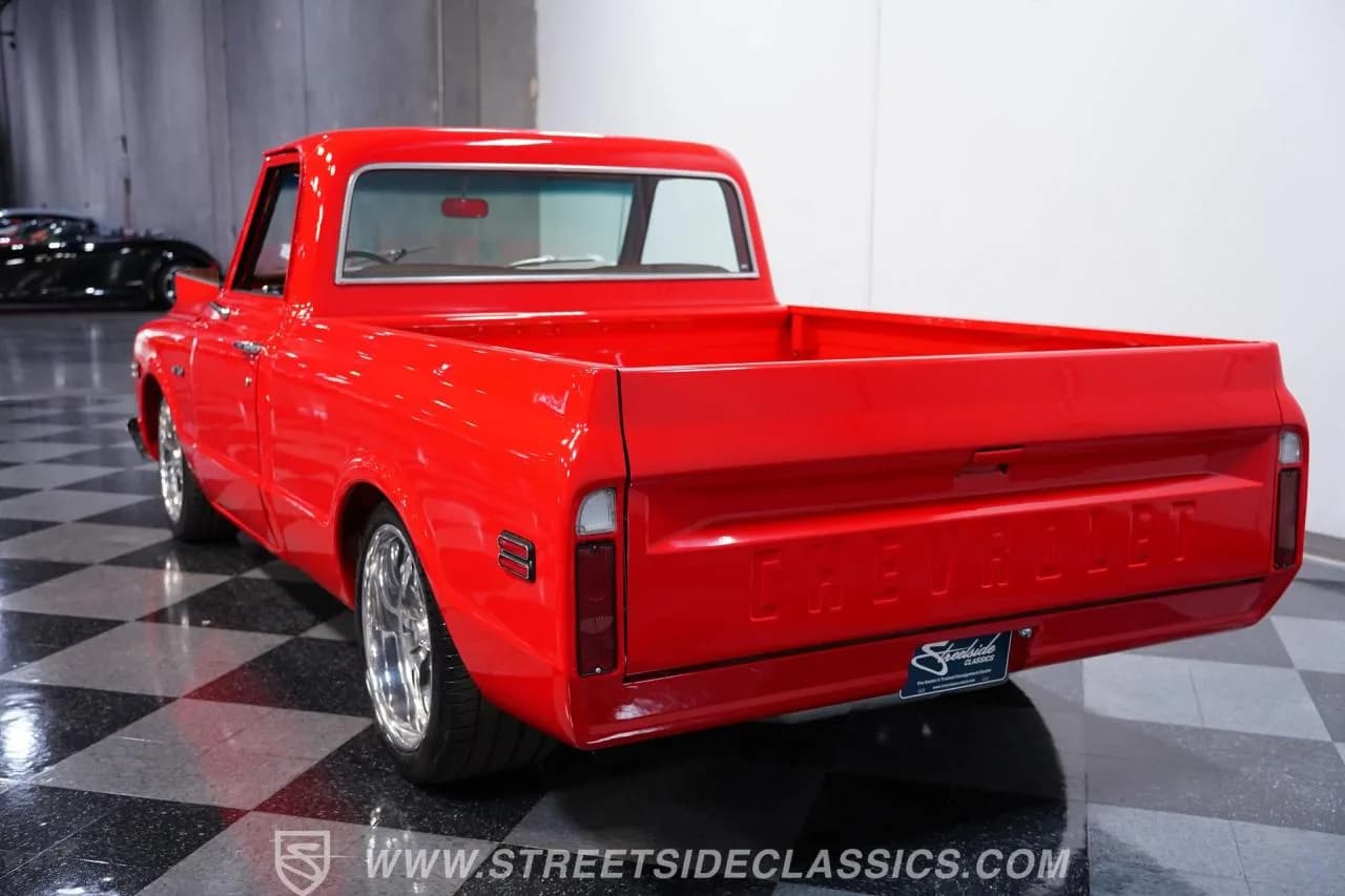 1971 Chevrolet C10 LS3 Restomod - Thumbnail 8