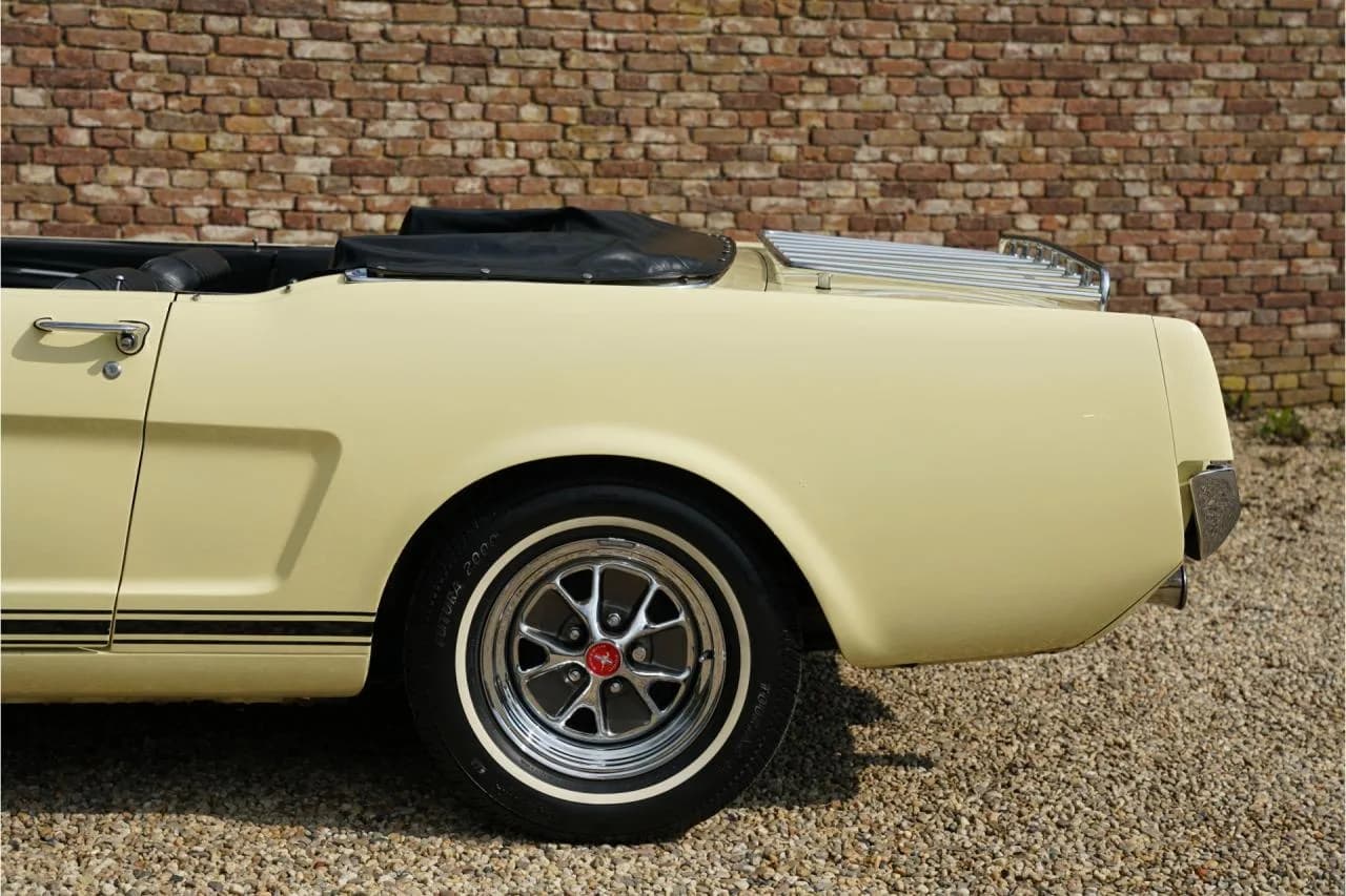 1966 Ford Mustang GT 289 V8 Convertible &ldquo;A-code with the Rally-Pac&rdquo; - Thumbnail 8