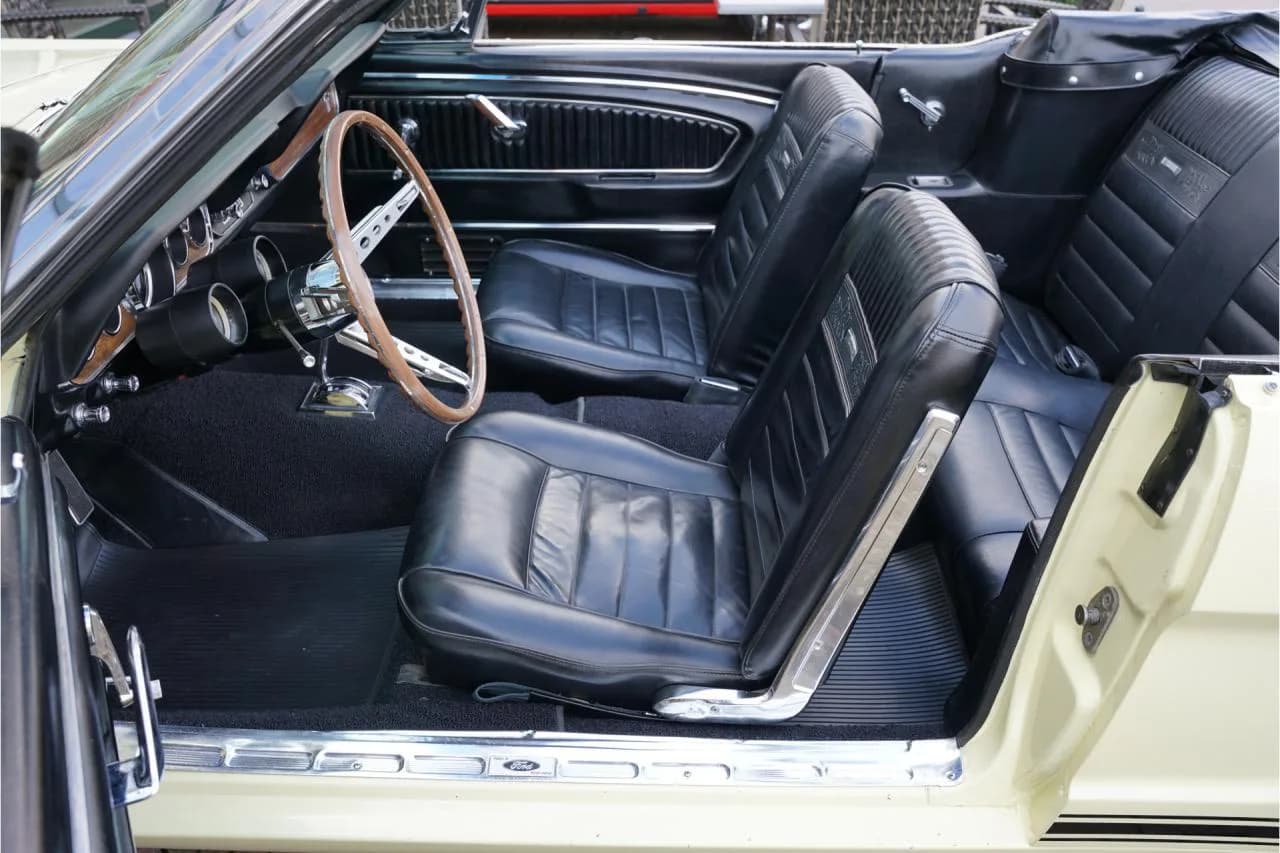 1966 Ford Mustang GT 289 V8 Convertible &ldquo;A-code with the Rally-Pac&rdquo; - Thumbnail 3