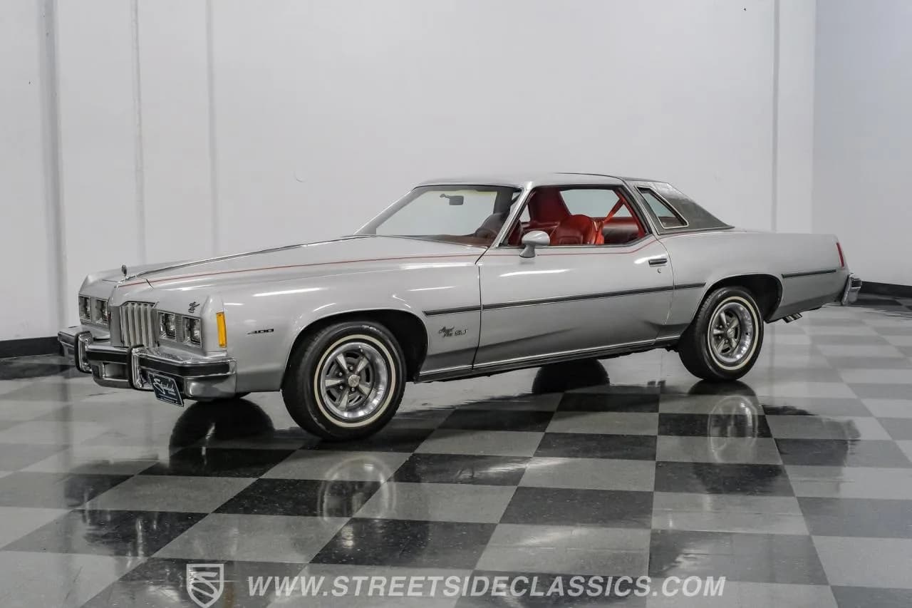 1977 Pontiac Grand Prix SJ - Thumbnail 6
