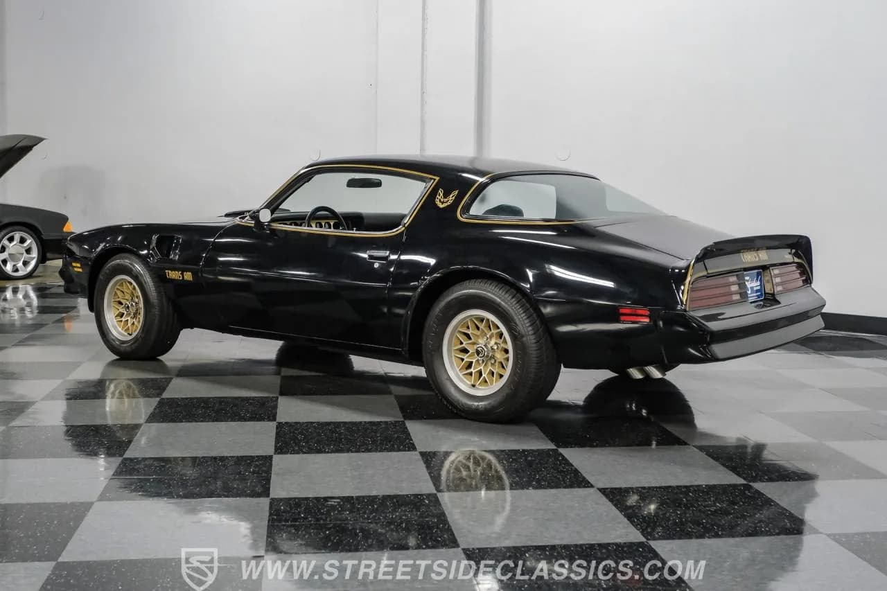 1977 Pontiac Firebird Trans Am - Thumbnail 8