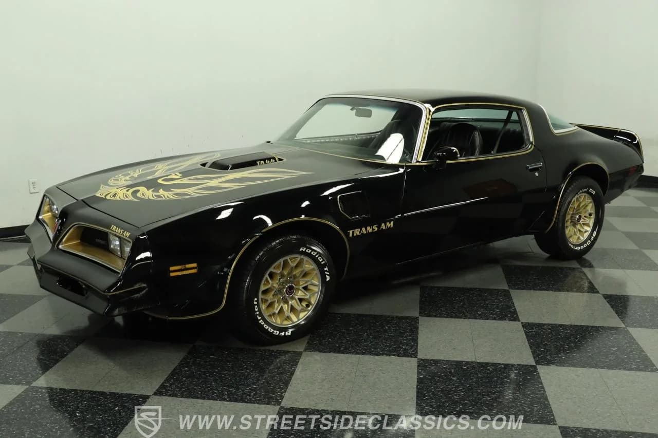 1977 Pontiac Firebird Trans Am - Thumbnail 6