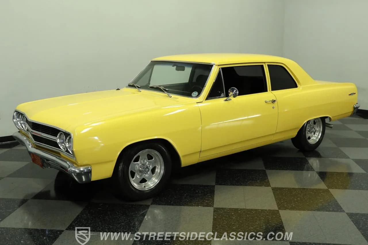 1965 Chevrolet Chevelle 300 Restomod - Thumbnail 6