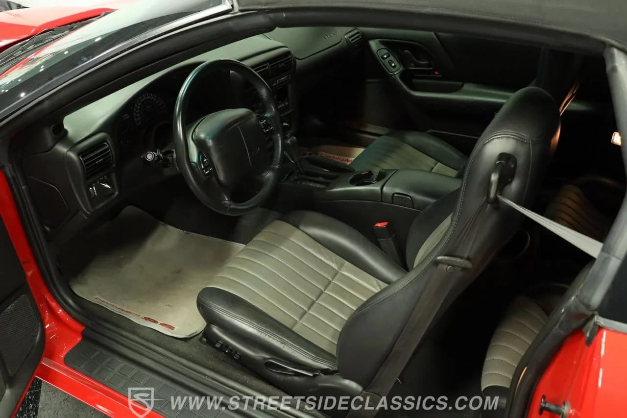 2002 Chevrolet Camaro SS 35th Anniversary Convertible - Thumbnail 4