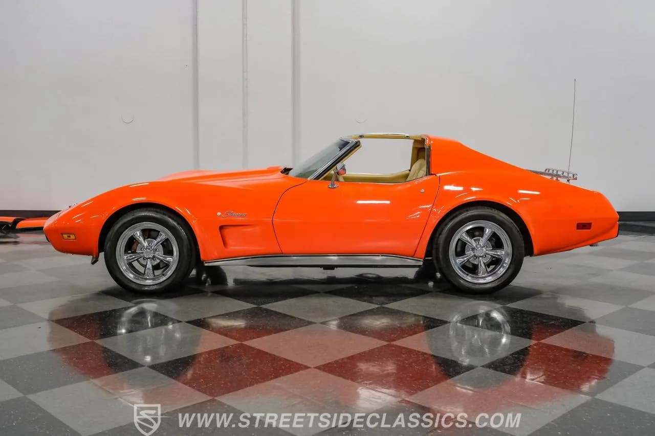 1976 Chevrolet Corvette - Thumbnail 7