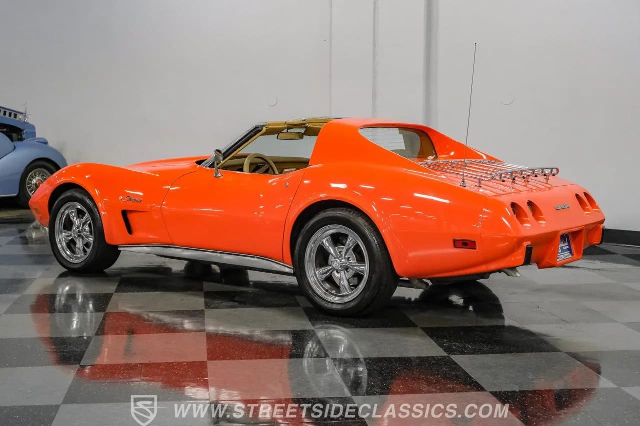 1976 Chevrolet Corvette - Thumbnail 8