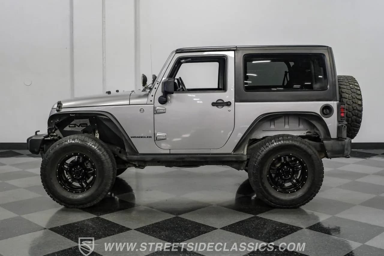 2014 Jeep Wrangler Willys Wheeler Edition - Thumbnail 7