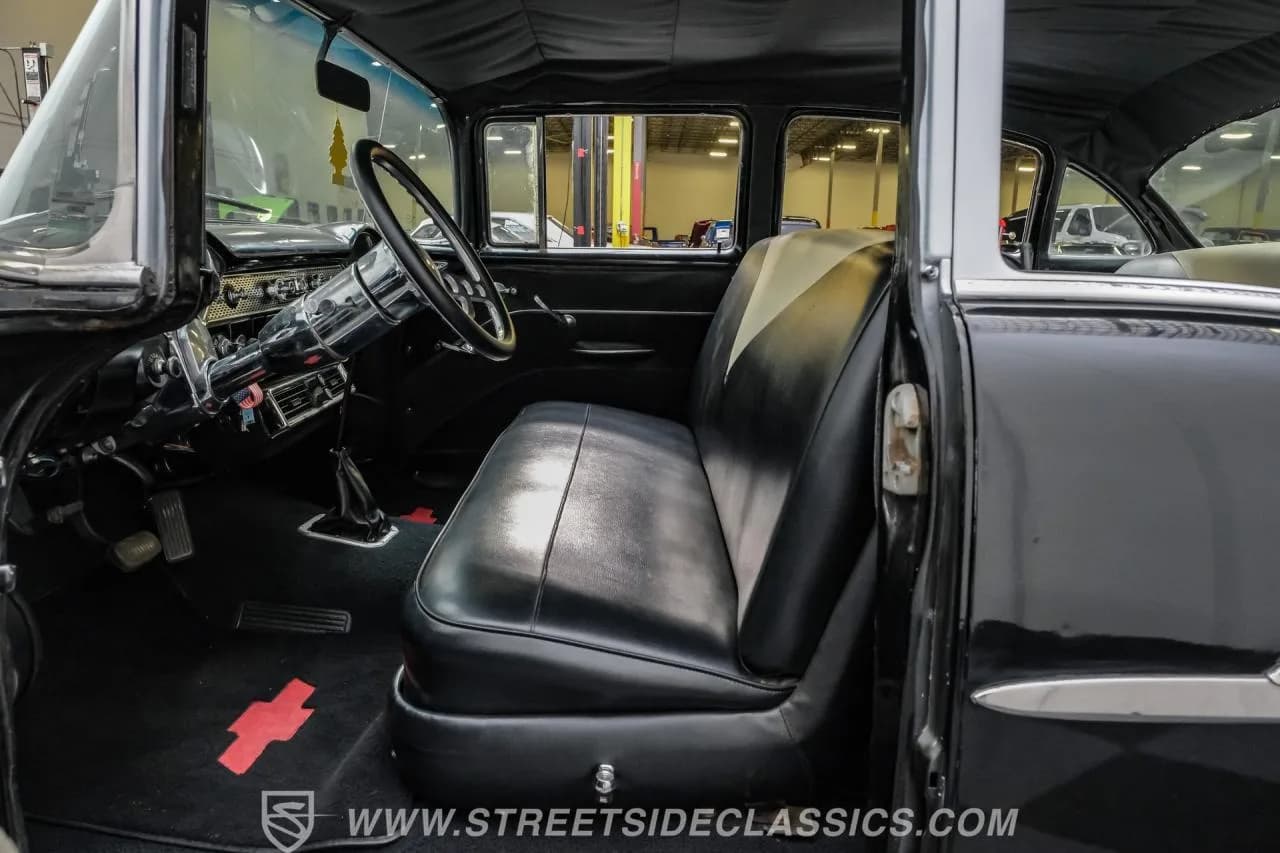 1955 Chevrolet 210 4 Door Sedan Restomod - Thumbnail 4