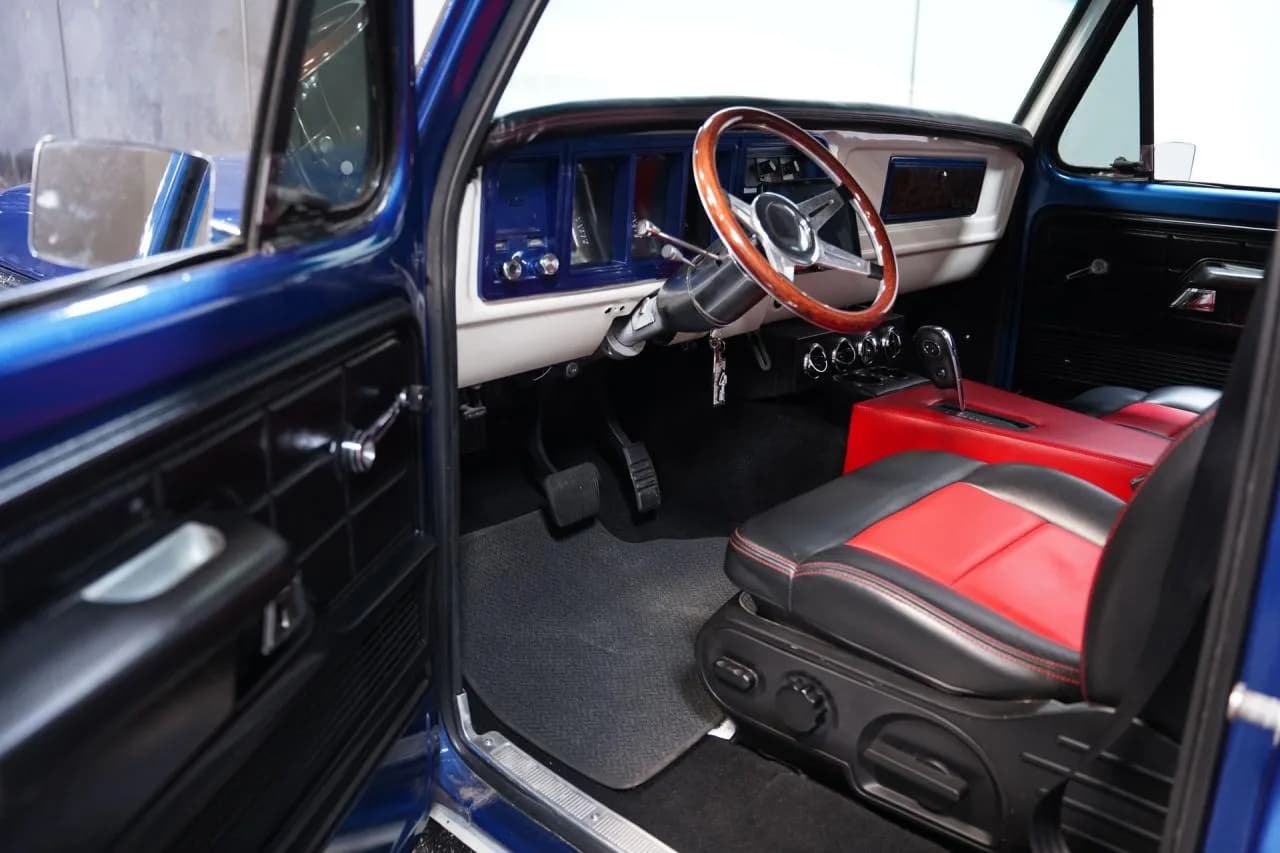 1979 Ford F-100 Coyote Restomod - Thumbnail 4