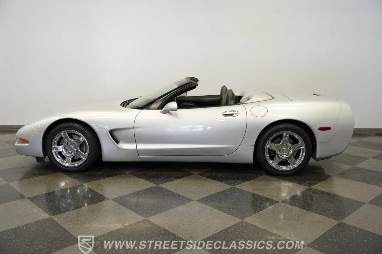 1998 Chevrolet Corvette Convertible - Thumbnail 8