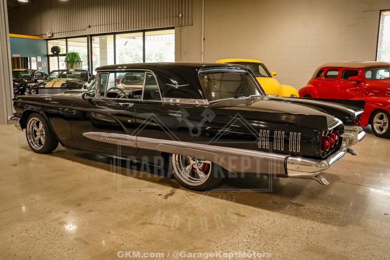 1960 Ford Thunderbird - Thumbnail 6