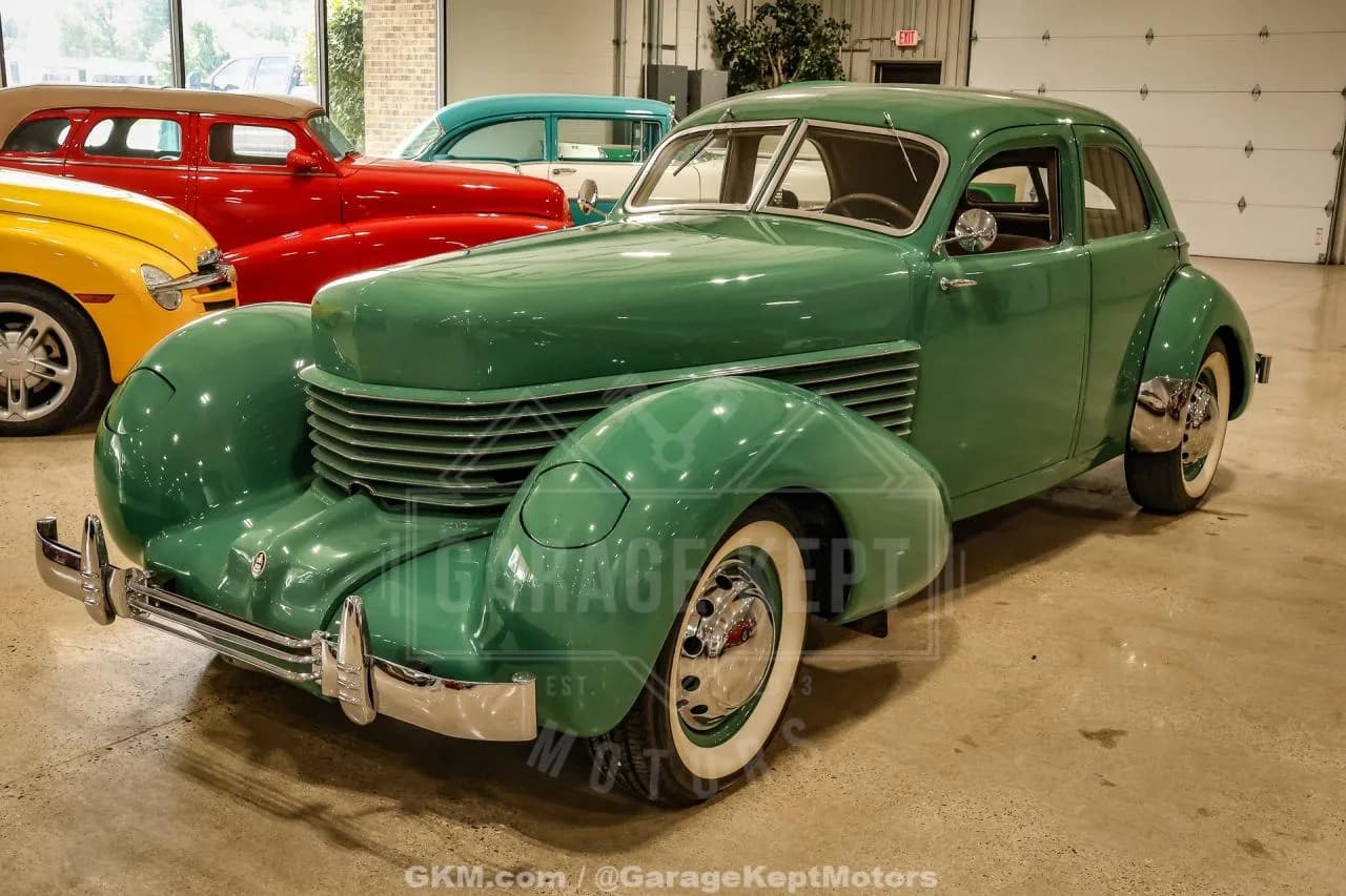 1936 Cord 810 Westchester - Thumbnail 3