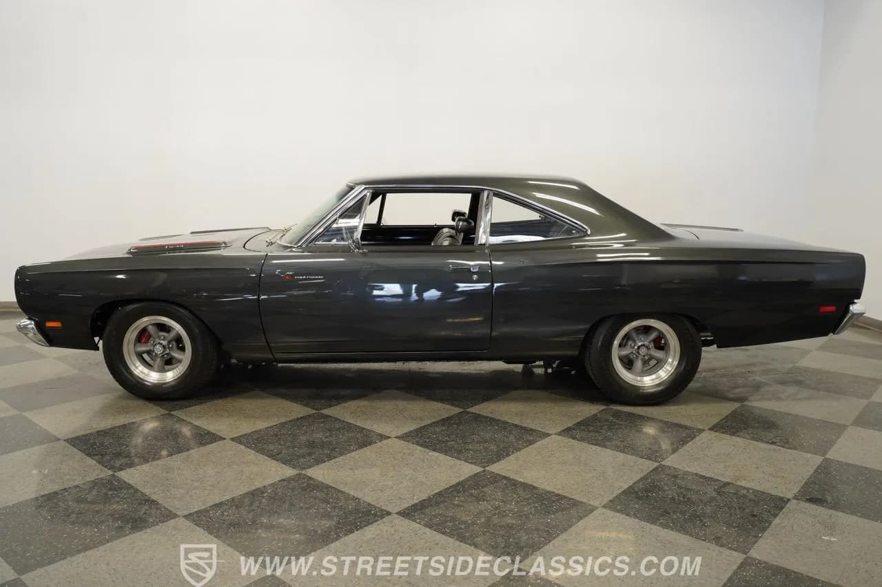 1969 Plymouth Road Runner - Thumbnail 8