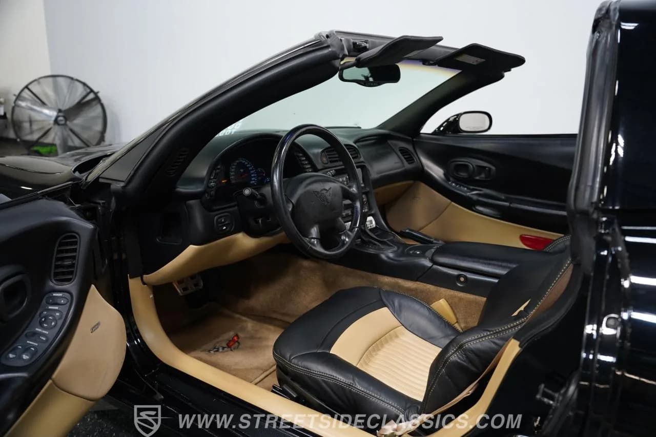 2001 Chevrolet Corvette - Thumbnail 4