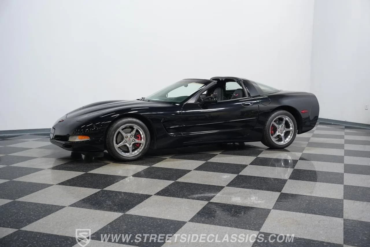 2001 Chevrolet Corvette - Thumbnail 6