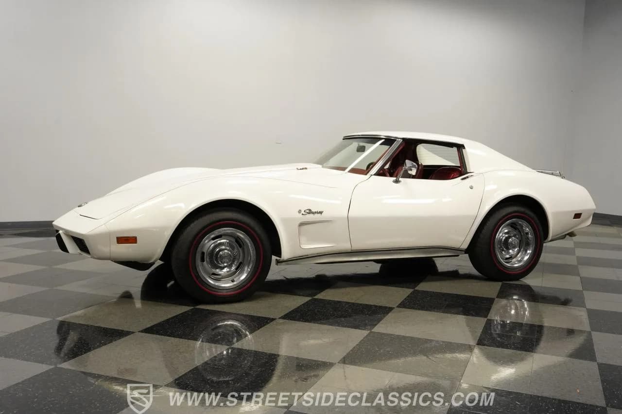 1976 Chevrolet Corvette L48 - Thumbnail 7