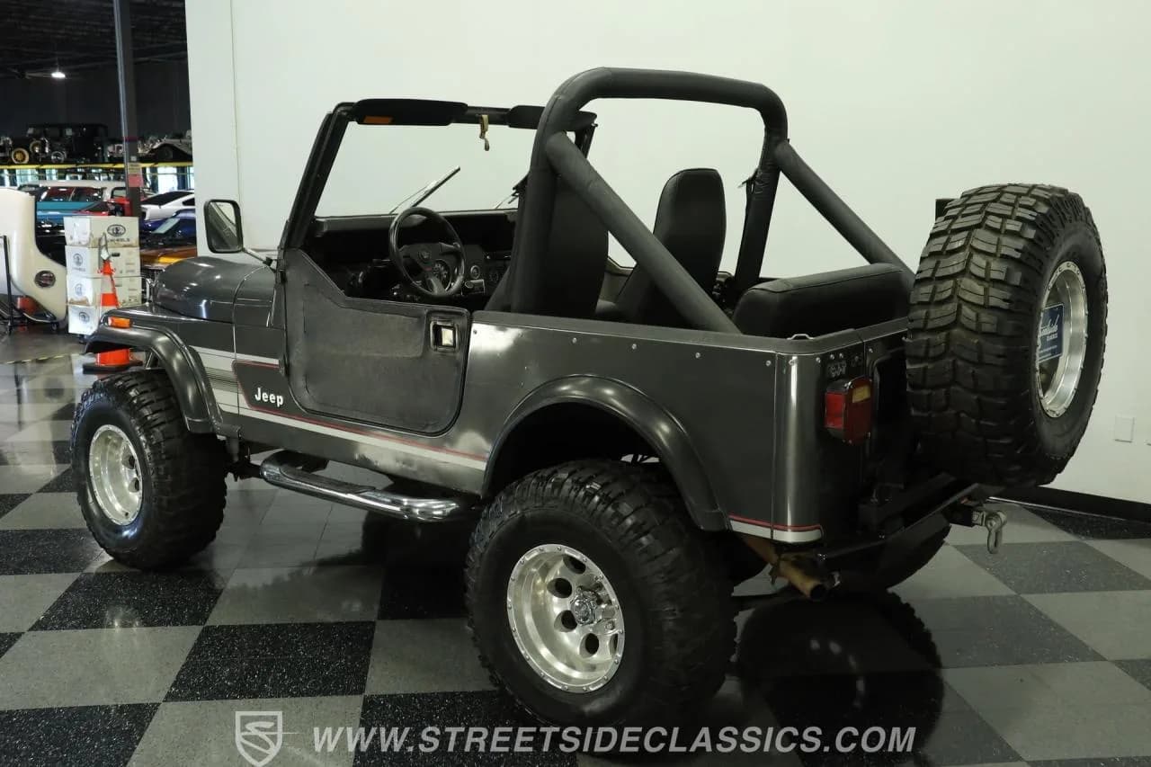 1986 Jeep CJ7 - Thumbnail 7