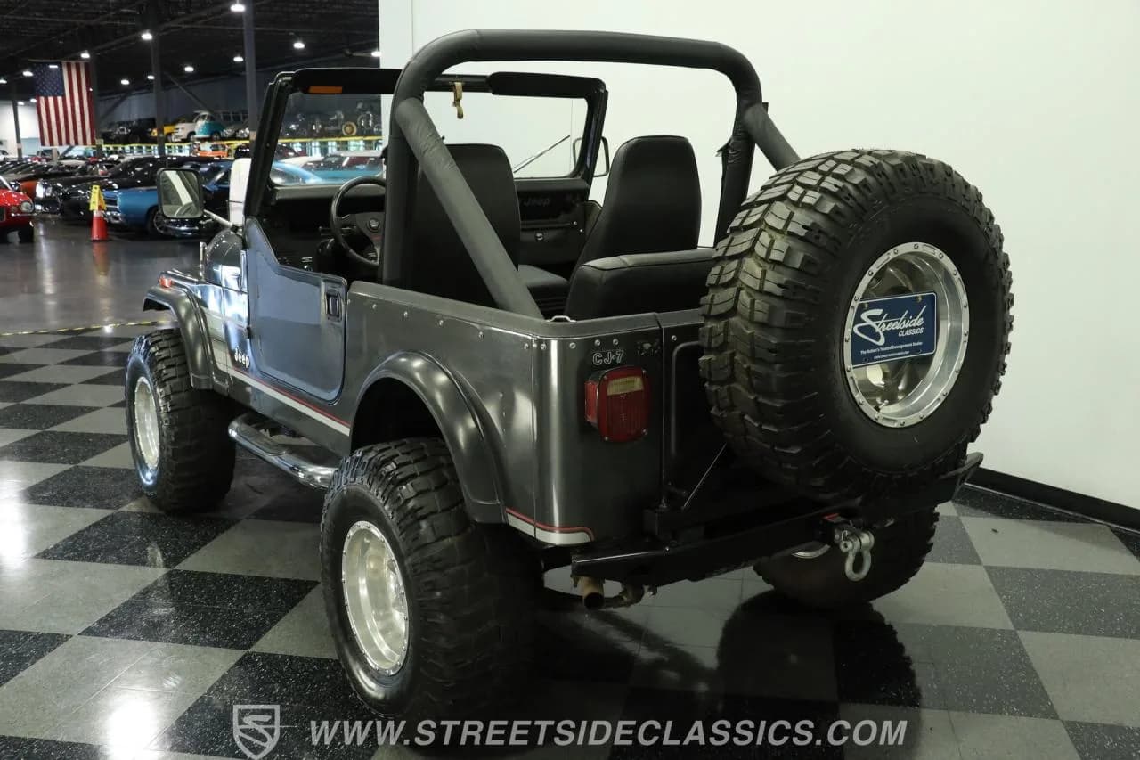 1986 Jeep CJ7 - Thumbnail 8