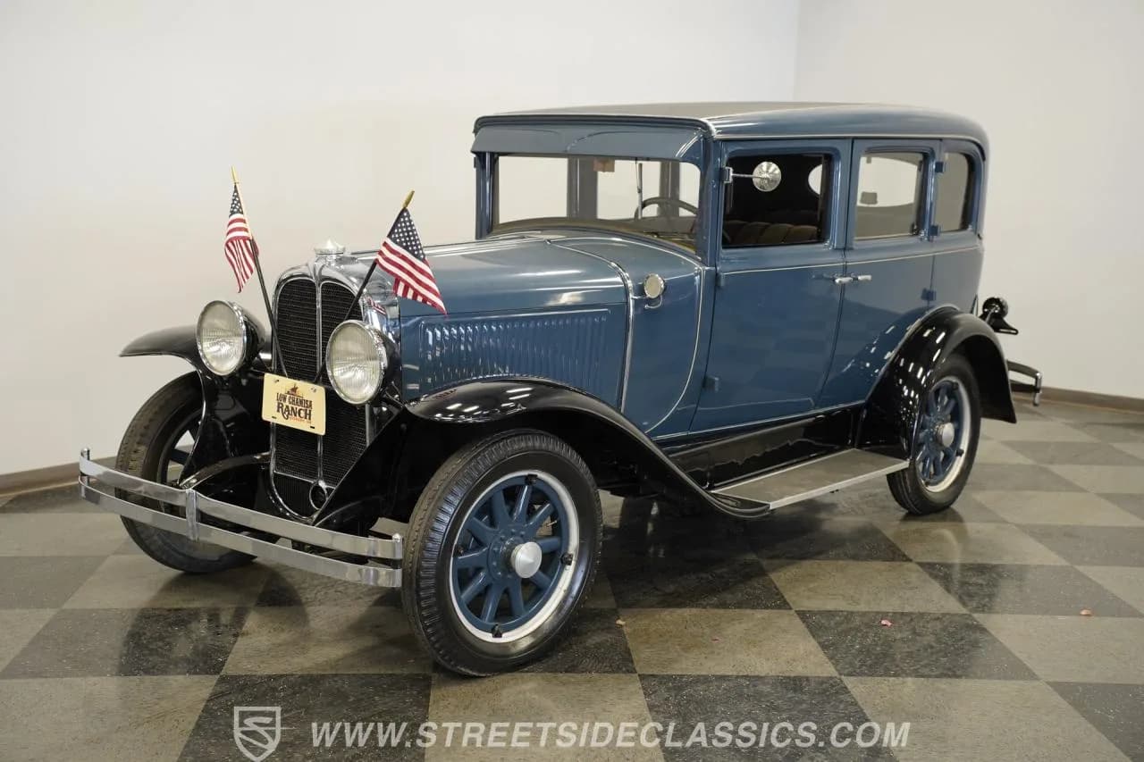 1929 Pontiac Sedan - Thumbnail 6