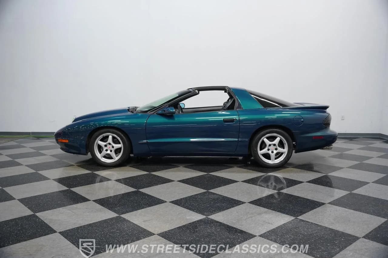 1997 Pontiac Firebird Formula - Thumbnail 2