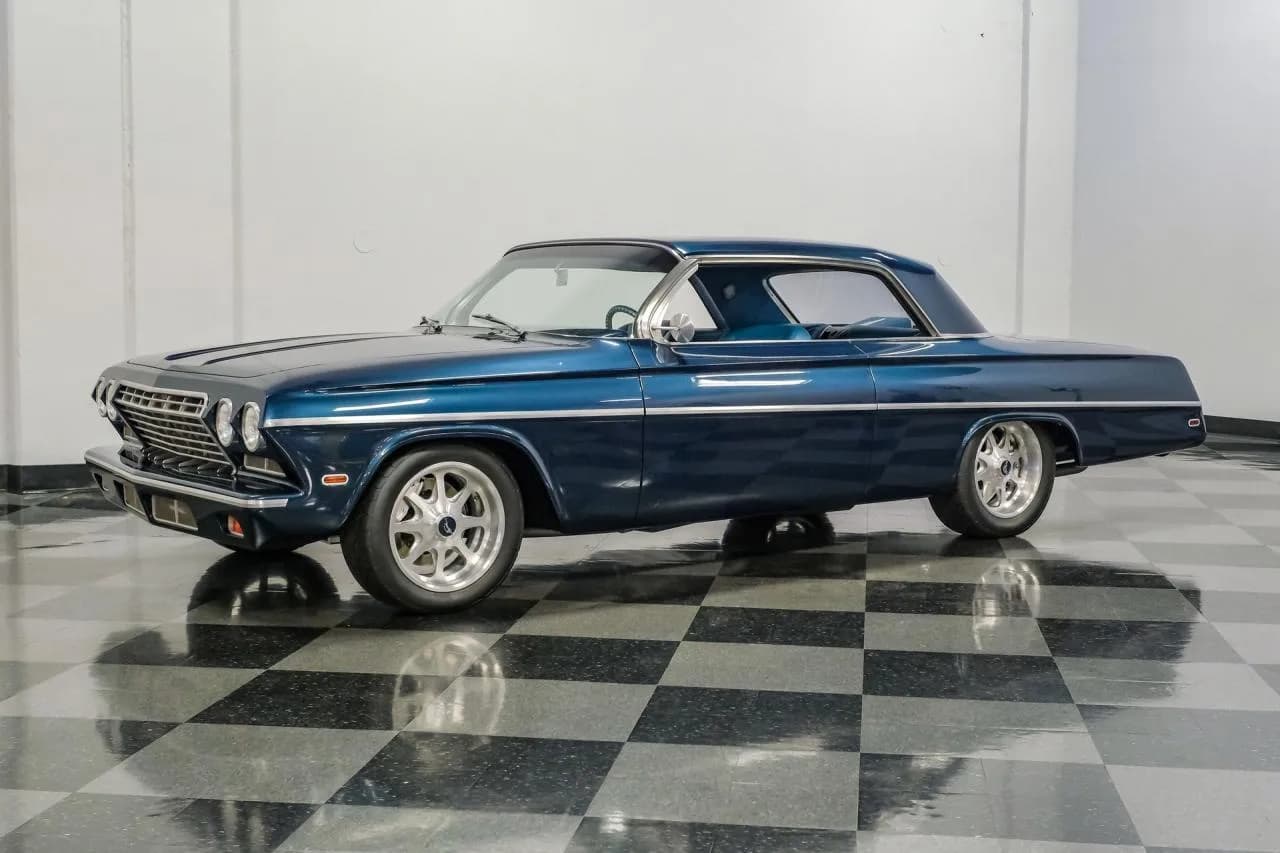 1962 Chevrolet Impala Custom Show Car - Thumbnail 6