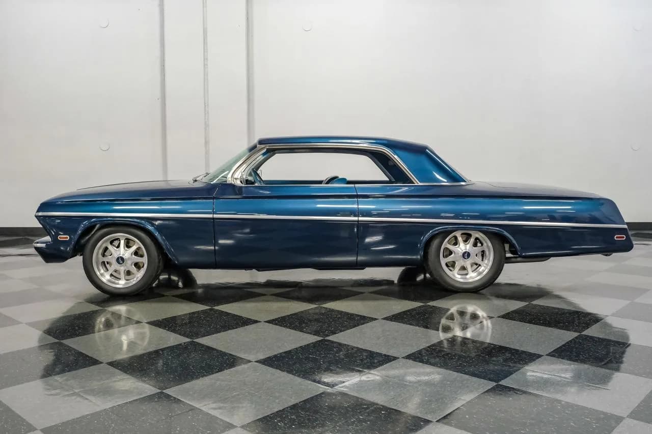 1962 Chevrolet Impala Custom Show Car - Thumbnail 7