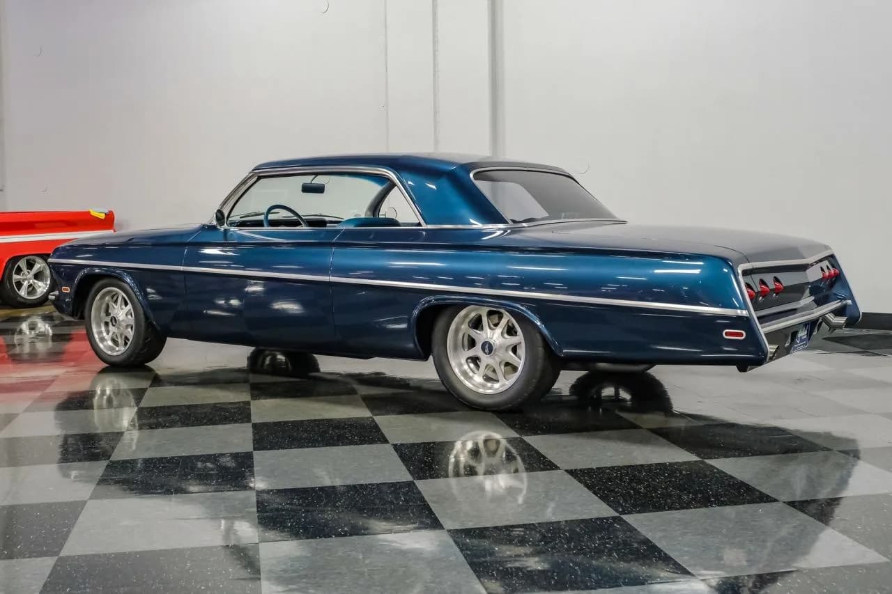 1962 Chevrolet Impala Custom Show Car - Thumbnail 8