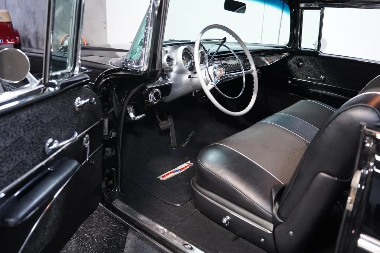 1957 Chevrolet Bel Air 2 Door Hardtop - Thumbnail 4