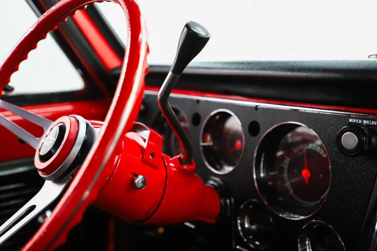 1970 Chevrolet C10 Cheyenne - Thumbnail 4