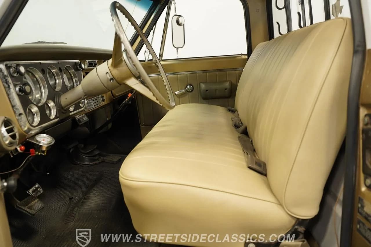 1968 Chevrolet C20 - Thumbnail 3