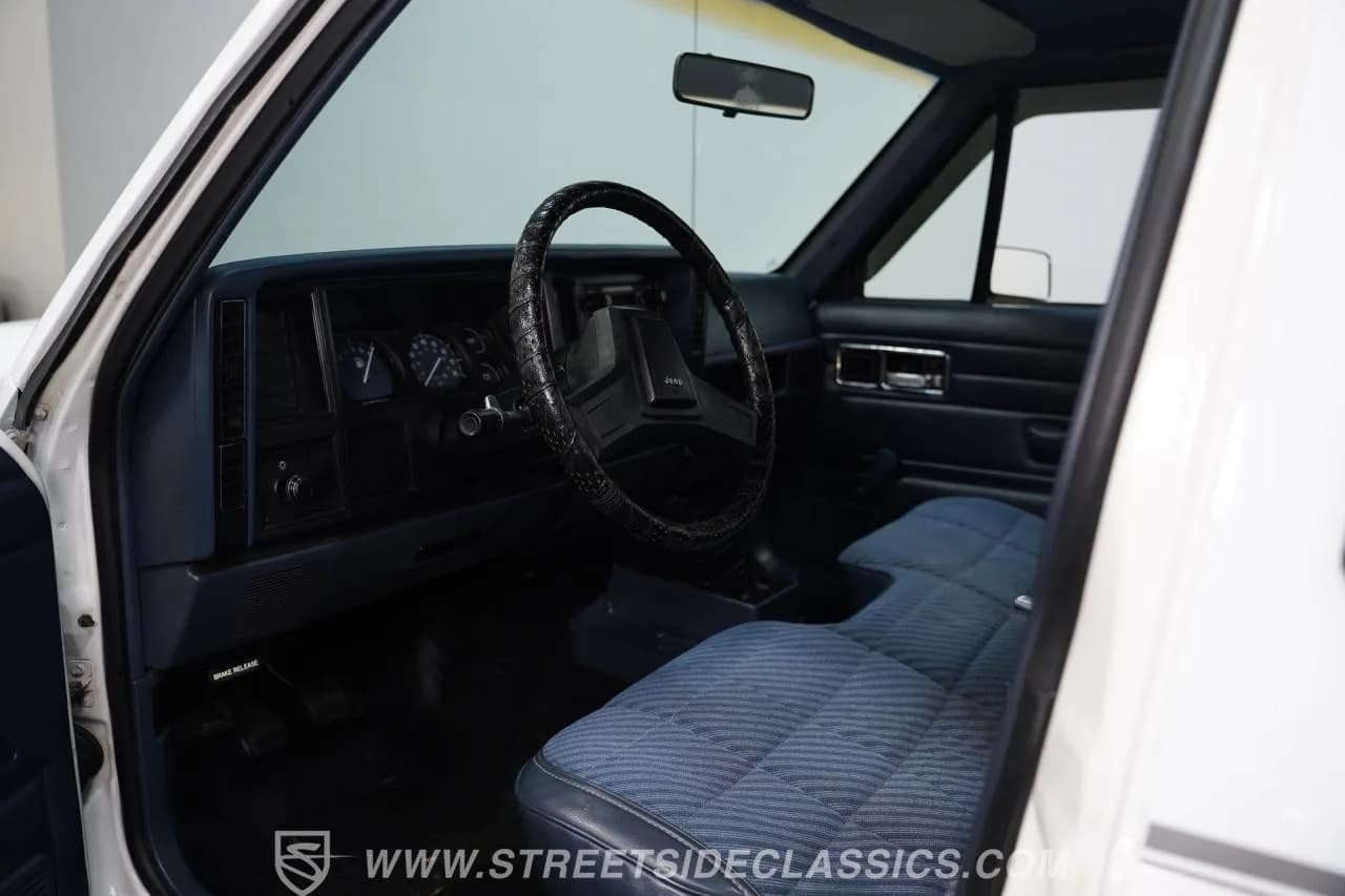 1989 Jeep Comanche - Thumbnail 4
