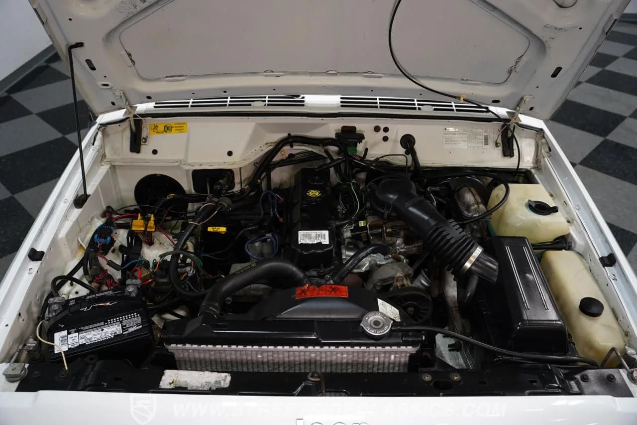 1989 Jeep Comanche - Thumbnail 3