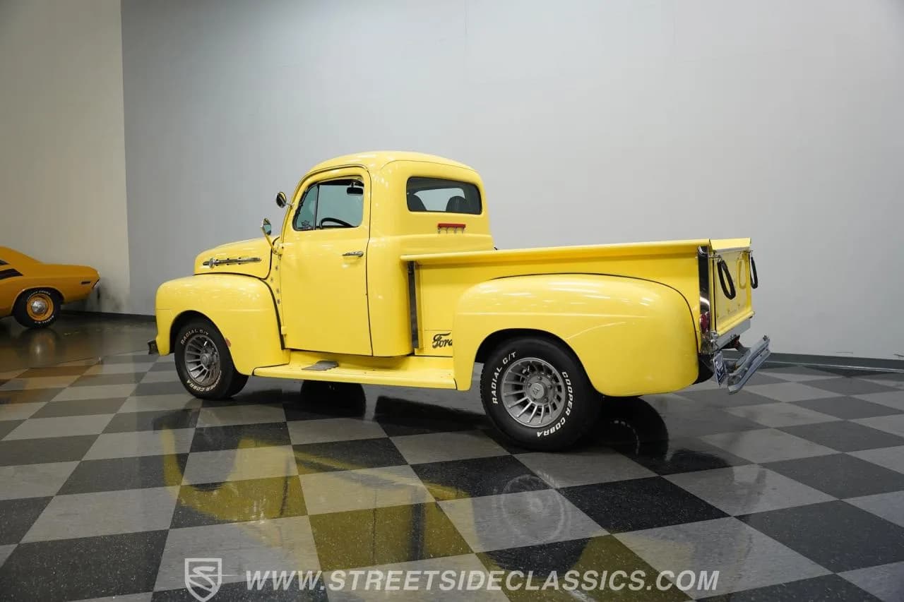1952 Ford F-1 - Thumbnail 8