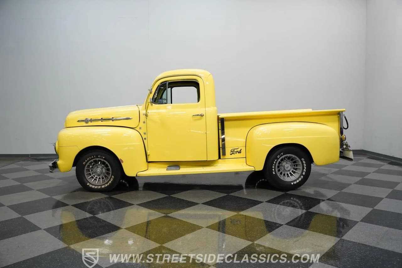 1952 Ford F-1 - Thumbnail 2