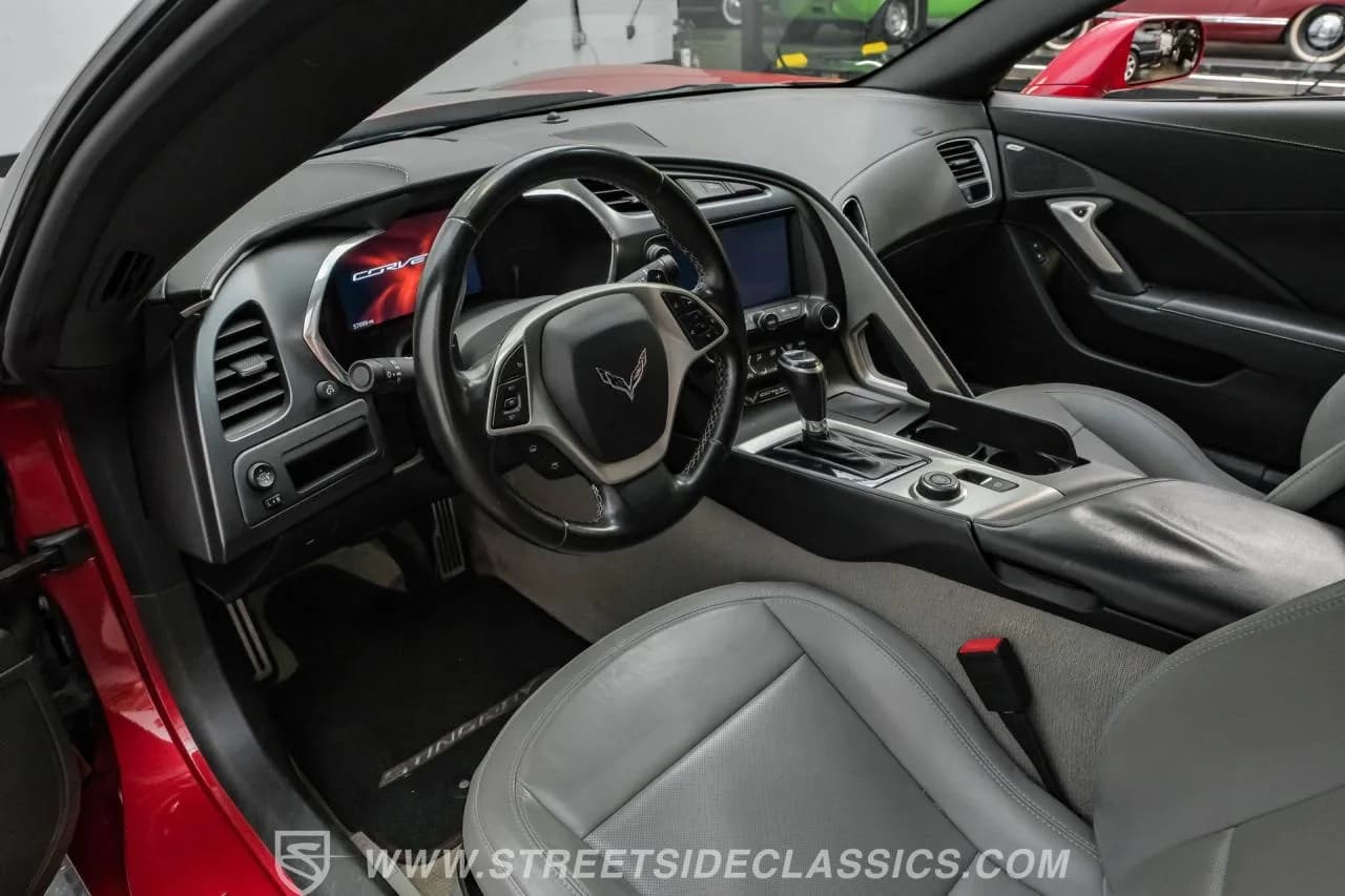2015 Chevrolet Corvette Z51 - Thumbnail 4