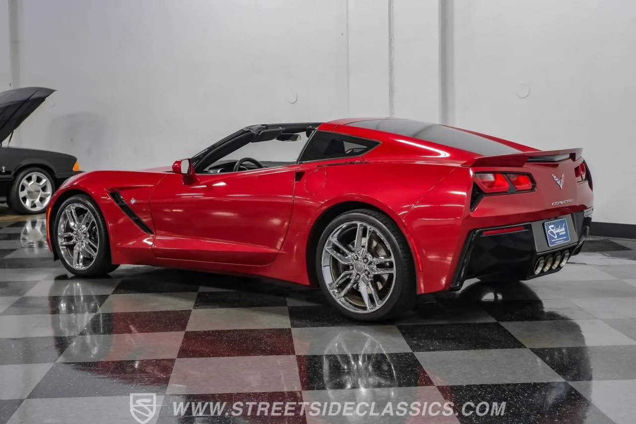 2015 Chevrolet Corvette Z51 - Thumbnail 8