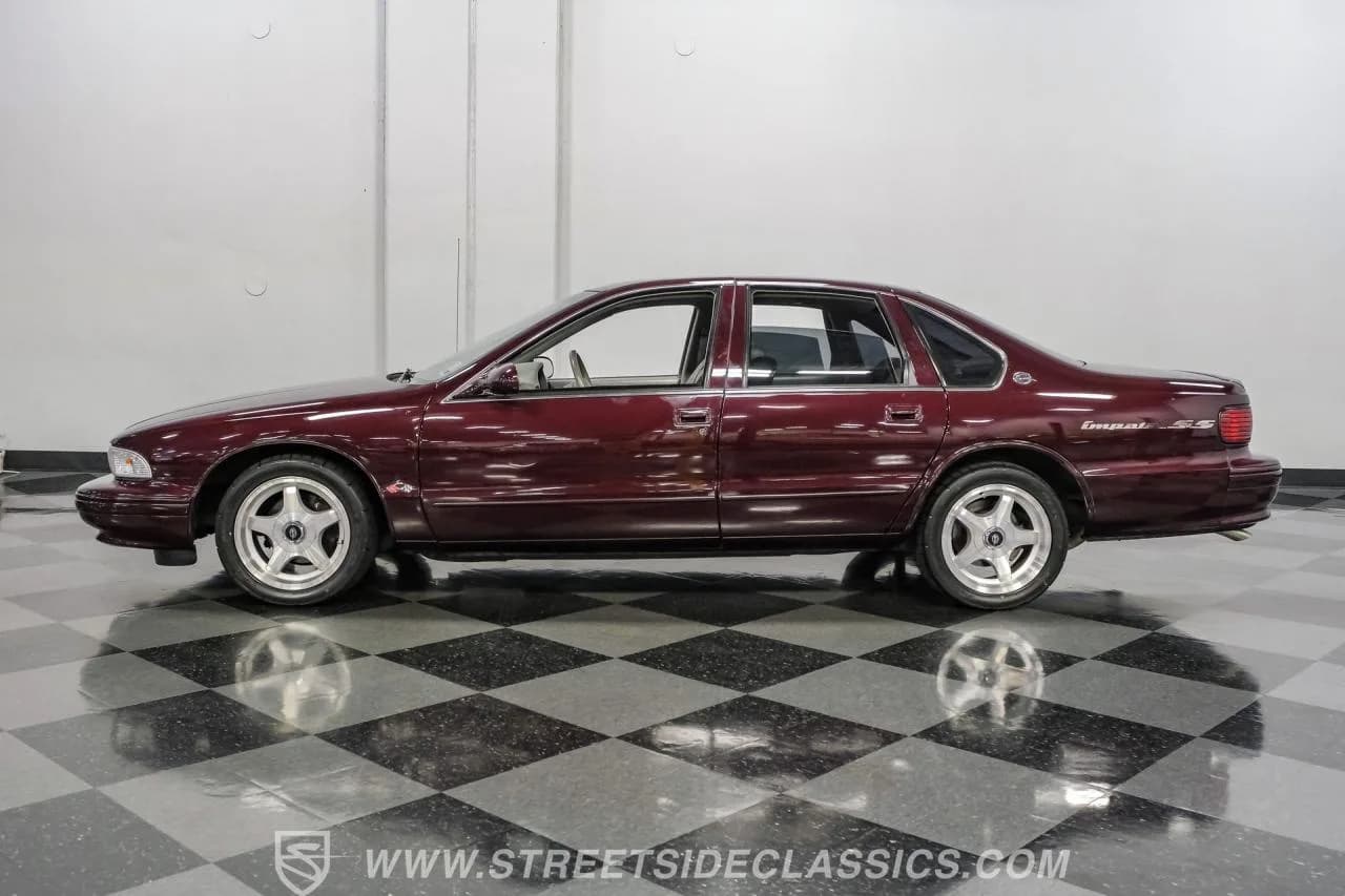 1996 Chevrolet Impala SS - Thumbnail 2