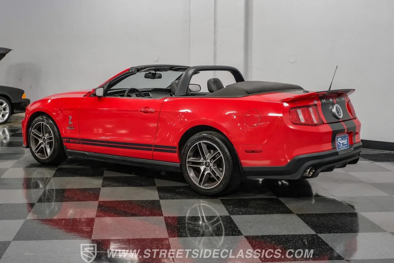 2010 Ford Mustang Shelby GT500 Convertible - Thumbnail 8