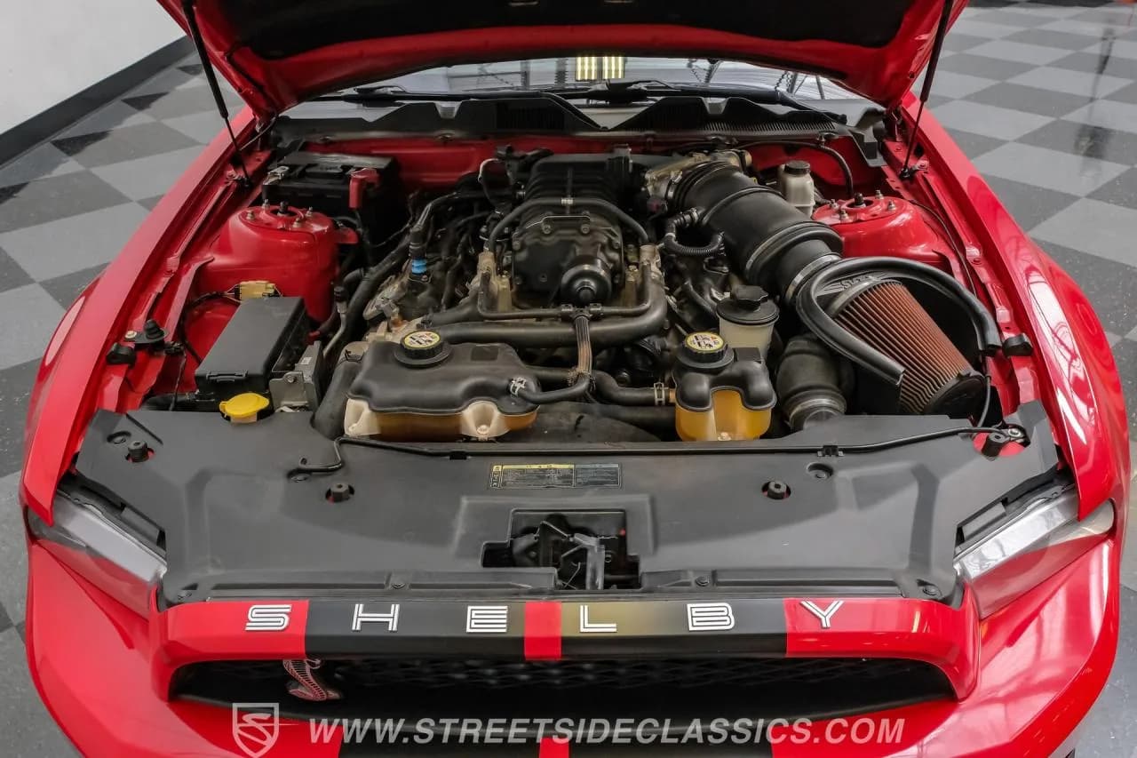 2010 Ford Mustang Shelby GT500 Convertible - Thumbnail 3