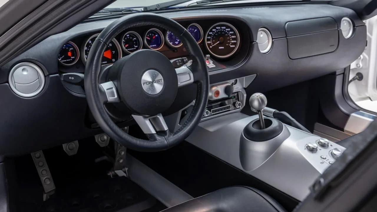 2005 Ford GT - Thumbnail 7