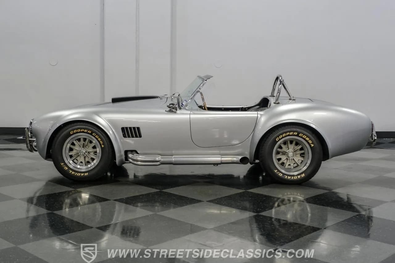 1967 Shelby Cobra Superformance MKIII - Thumbnail 5