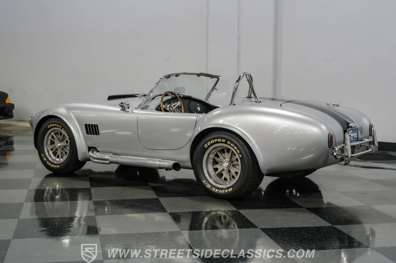 1967 Shelby Cobra Superformance MKIII - Thumbnail 6