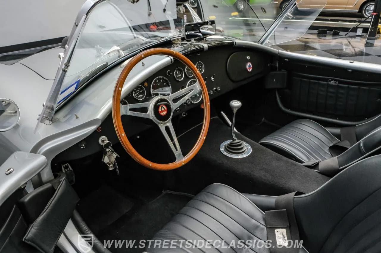 1967 Shelby Cobra Superformance MKIII - Thumbnail 3
