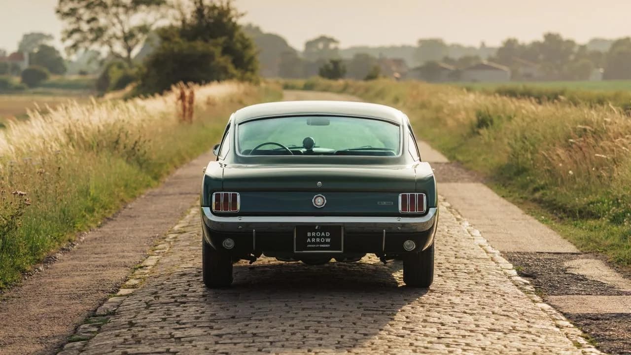 1966 Shelby GT350 Fastback - Thumbnail 5